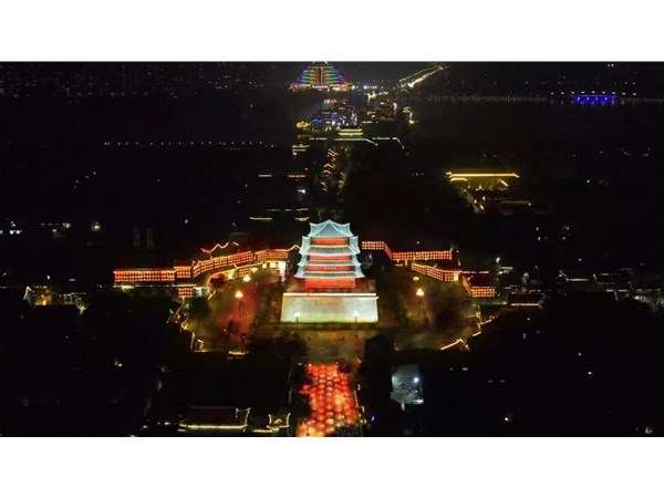 在一起，會(huì)發(fā)光丨2022聊城水上古城幻光新春游園會(huì)1月1日盛大開啟?。。?>
                        
                    </div>
                    <div   id=